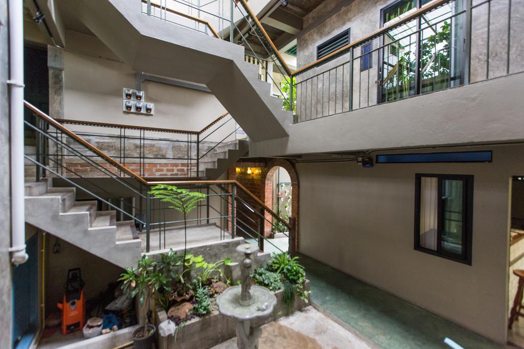 Hotel Plern Plern Bed&Bike Chiang Mai Exterior foto