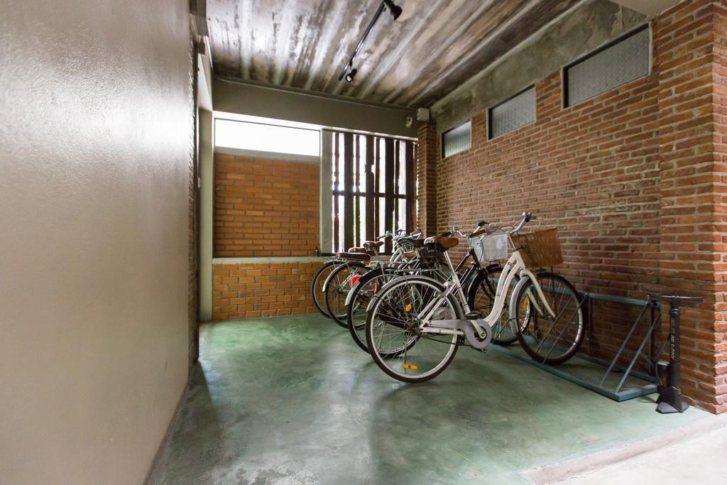Hotel Plern Plern Bed&Bike Chiang Mai Exterior foto