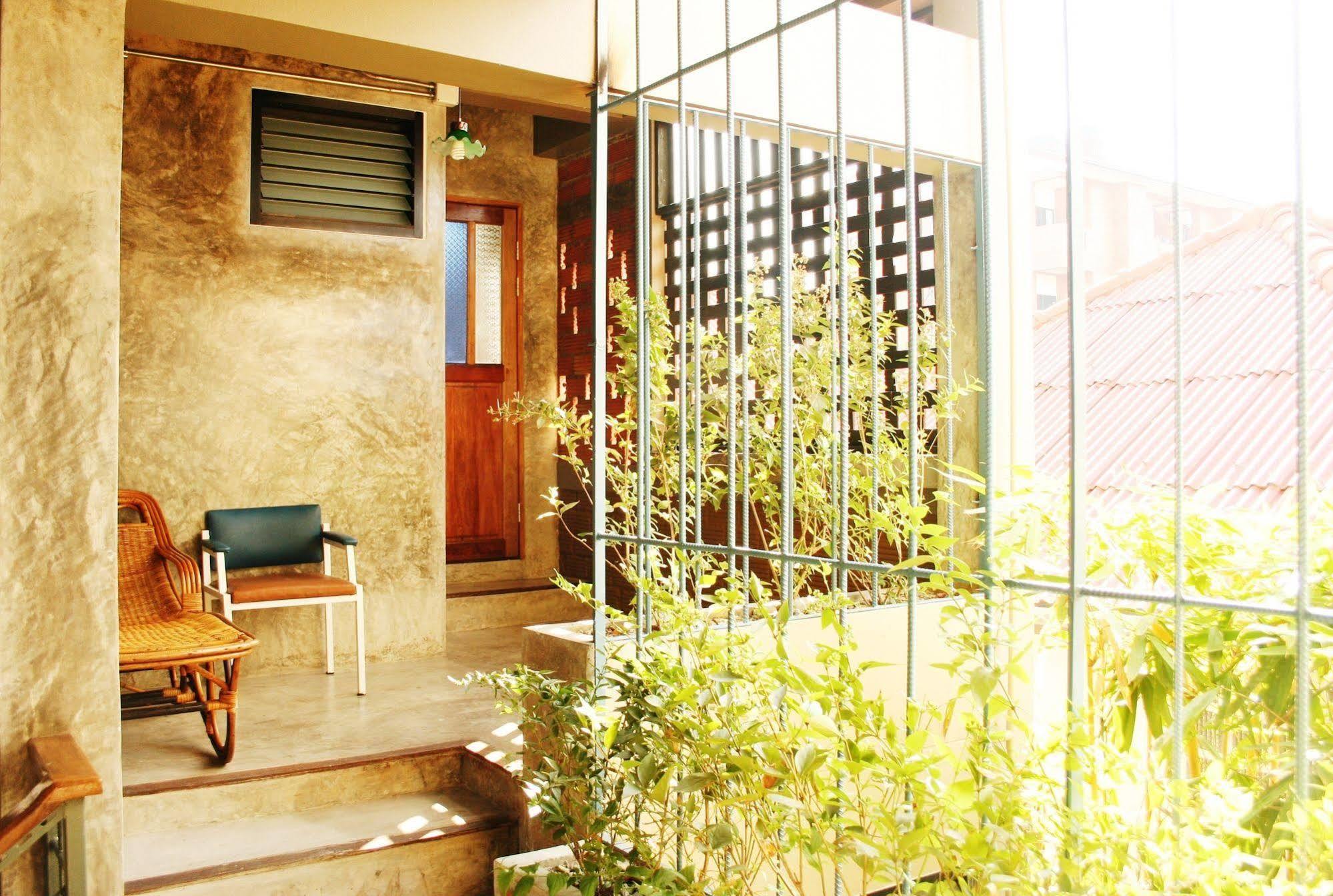 Hotel Plern Plern Bed&Bike Chiang Mai Exterior foto