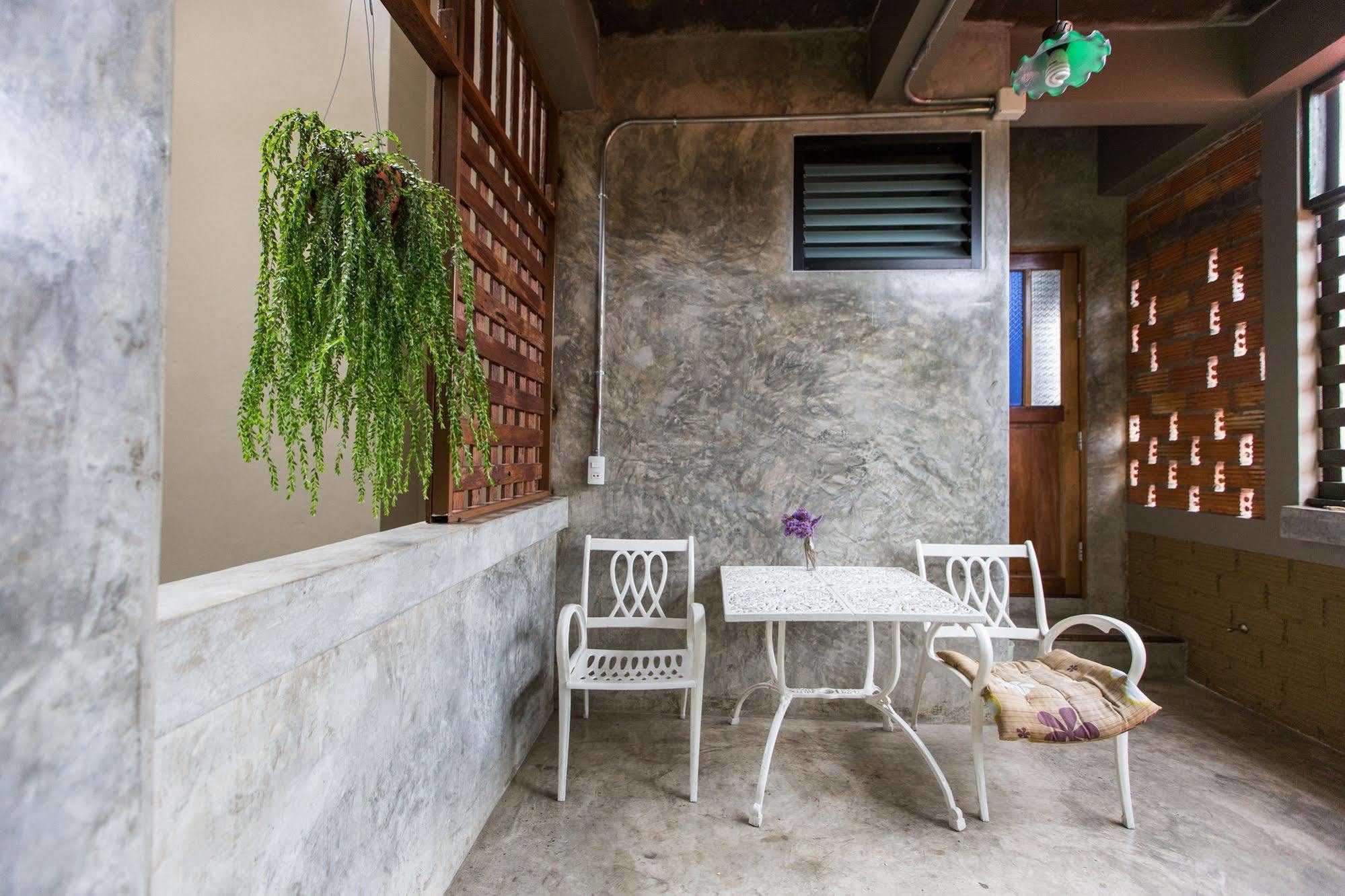 Hotel Plern Plern Bed&Bike Chiang Mai Exterior foto